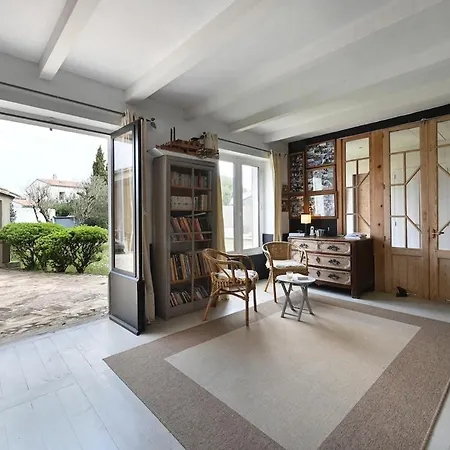 Villa 750 Puits Charraud Maison Familiale, Jardin, Piscine *