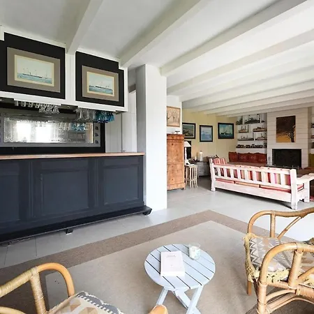 750 Puits Charraud Maison Familiale, Jardin, Piscine * La Flotte