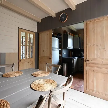 Villa 750 Puits Charraud Maison Familiale, Jardin, Piscine La Flotte