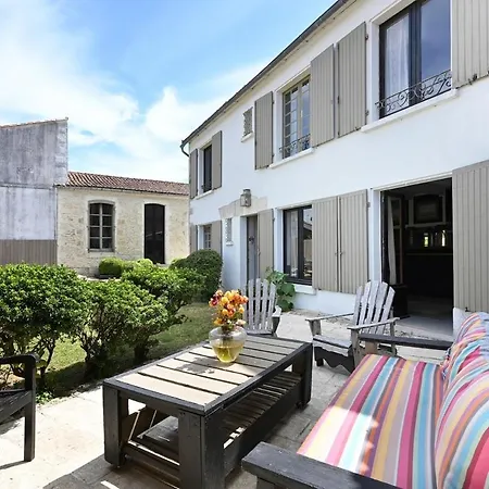 750 Puits Charraud Maison Familiale, Jardin, Piscine * La Flotte