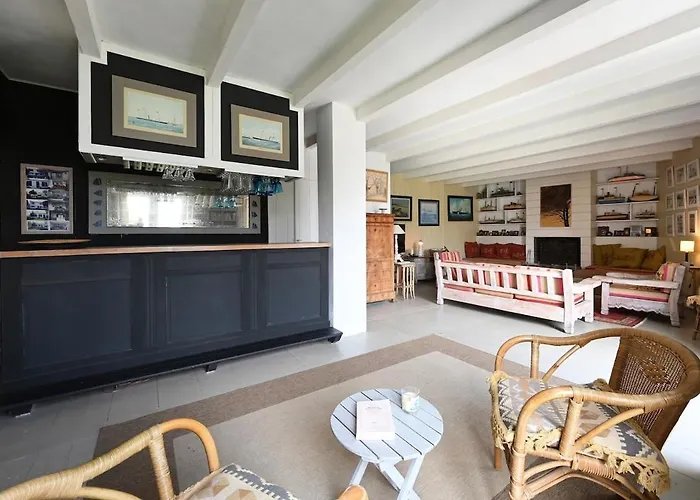 750 Puits Charraud Maison Familiale, Jardin, Piscine * La Flotte