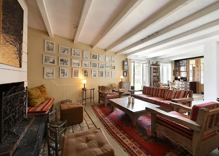 750 Puits Charraud Maison Familiale, Jardin, Piscine Villa